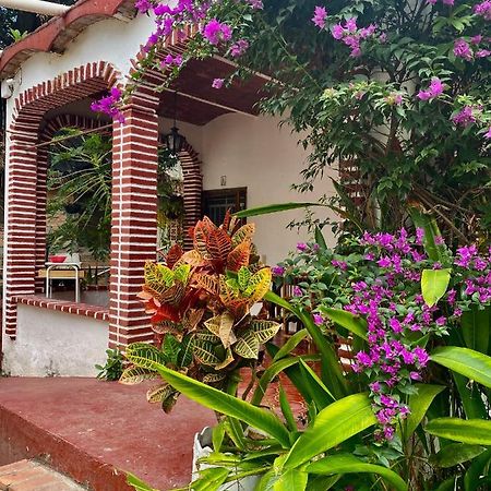 Delias Trailer Park Hotell Rincón de Guayabitos Eksteriør bilde