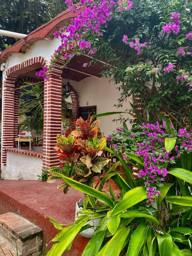 Delias Trailer Park Hotell Rincón de Guayabitos Eksteriør bilde