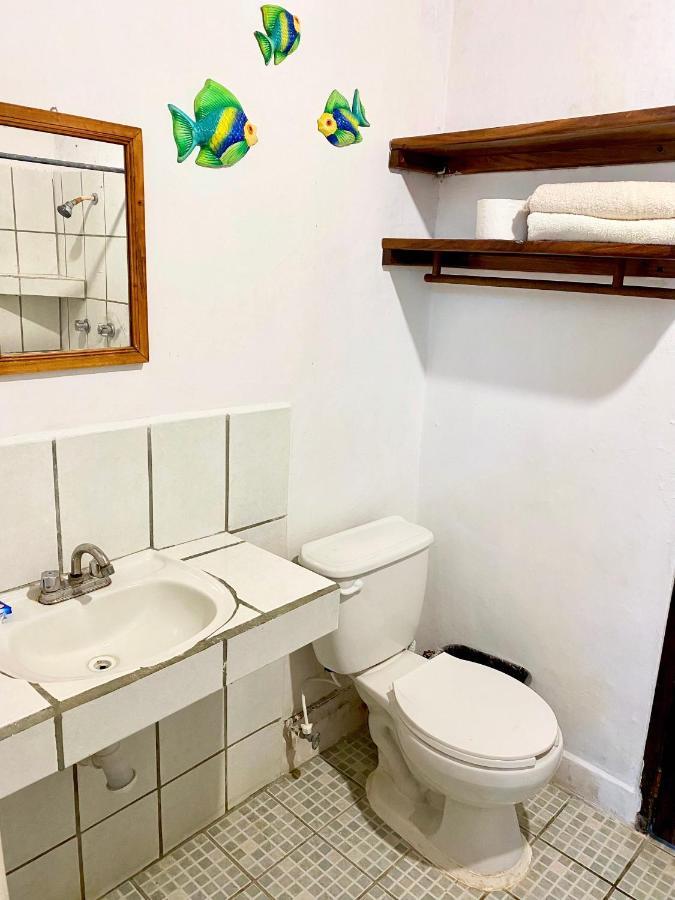 Delias Trailer Park Hotell Rincón de Guayabitos Eksteriør bilde