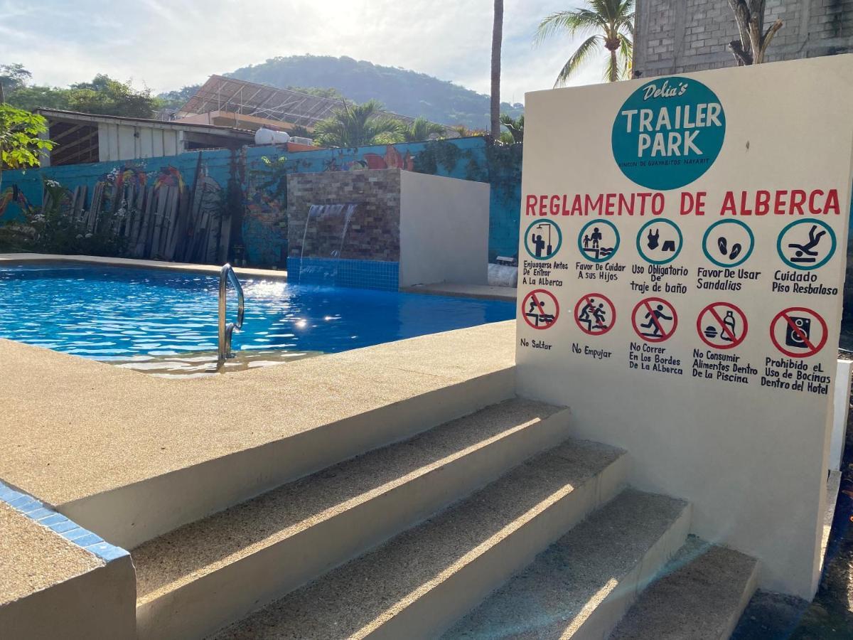 Delias Trailer Park Hotell Rincón de Guayabitos Eksteriør bilde